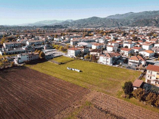 Terreno in vendita a Vittorio Veneto, Veneto