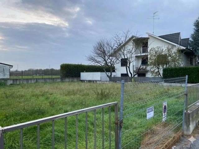 Terreno in vendita a Altomasso, Voghera