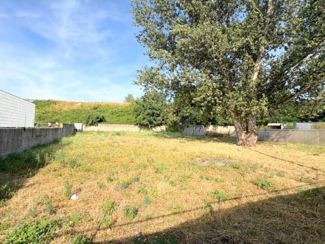 Terreno in vendita a Volla, Campania