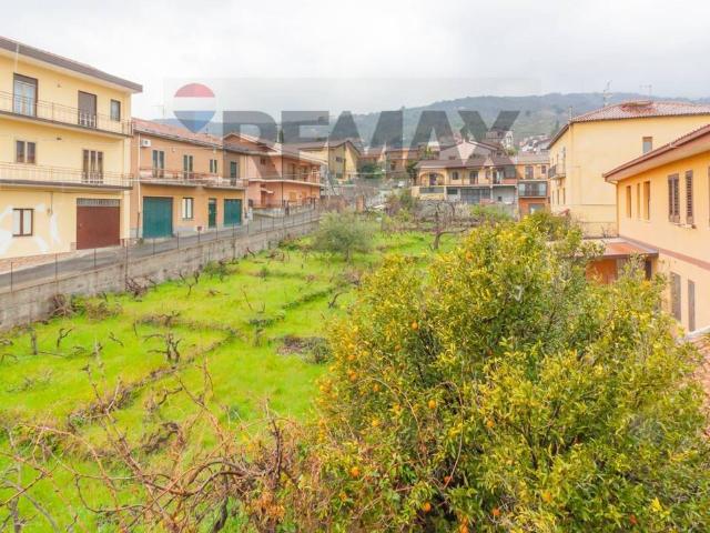 Terreno in vendita a Zafferana Etnea, Sicilia