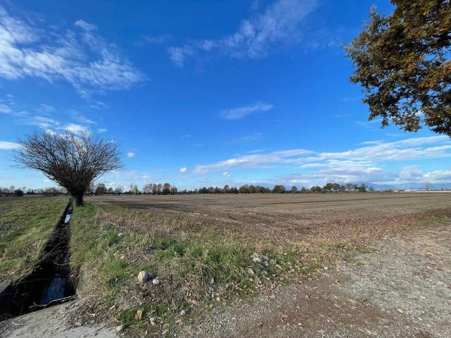 Terreno in vendita a Zanica, Lombardia
