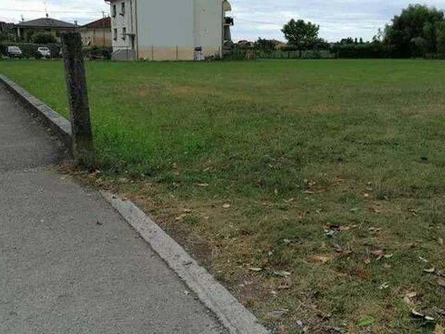Terreno in vendita a Zoppola, Friuli-Venezia Giulia