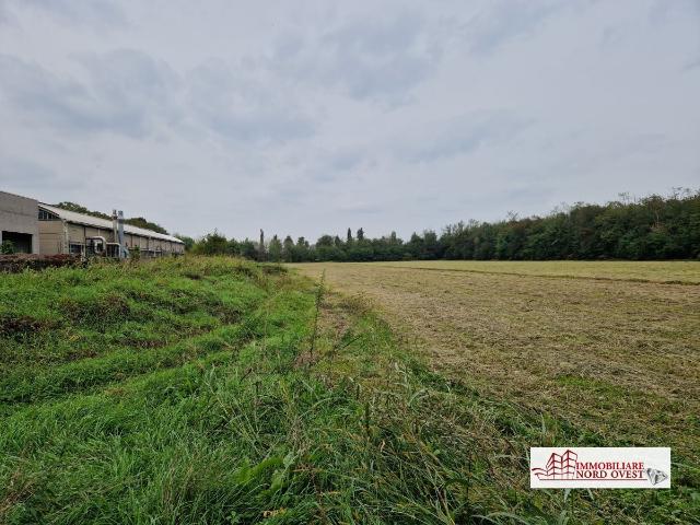 Terreno in vendita a Arluno, Lombardia