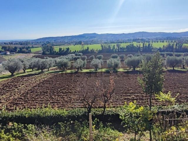 Terreno in vendita a Giulianova, Abruzzo