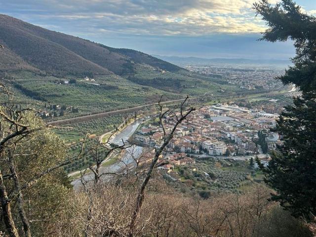 Terreno in vendita a Prato, La Torricella