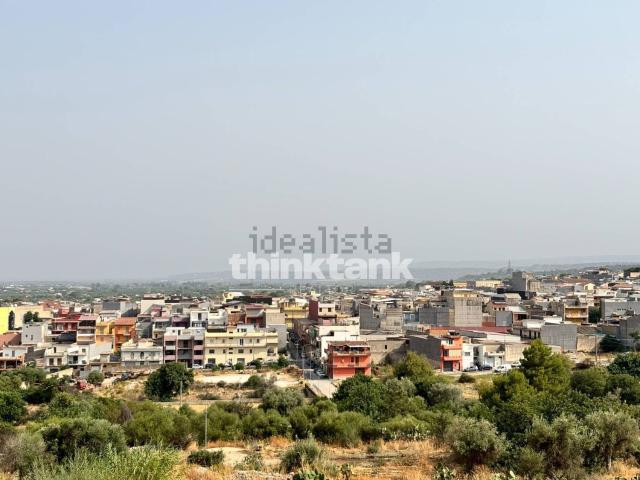 Terreno in vendita a Solarino, Siracusa