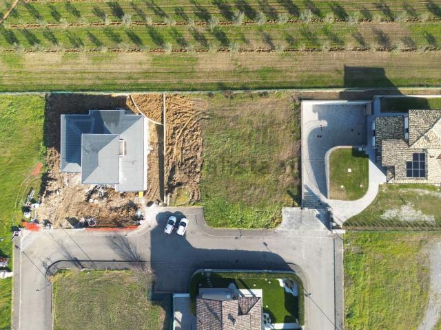 Terreno in vendita a Unione di comuni Terre di Castelli, Castelvetro Di Modena