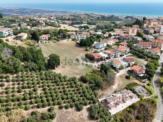 Terreno in vendita a Unione dei Comuni della Val Vibrata, Tortoreto