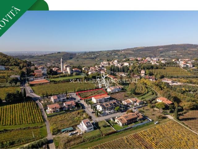Terreno in vendita a San Briccio, Verona