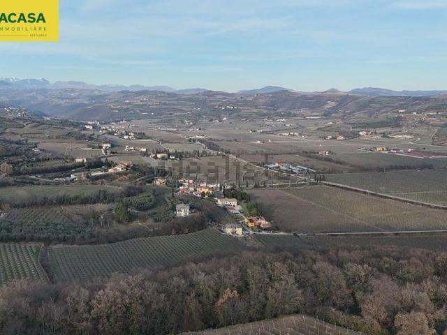Terreno in vendita a Lavagno, San Briccio