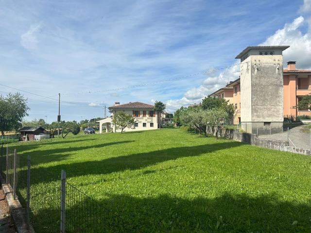Terreno in vendita a Paderno Del Grappa, Veneto