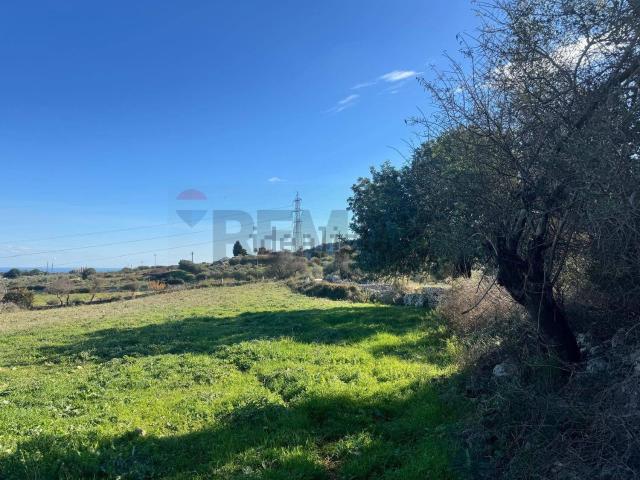 Terreno in vendita a Melilli, Sicilia