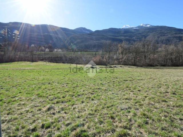Terreno in vendita a Pontey, Aosta