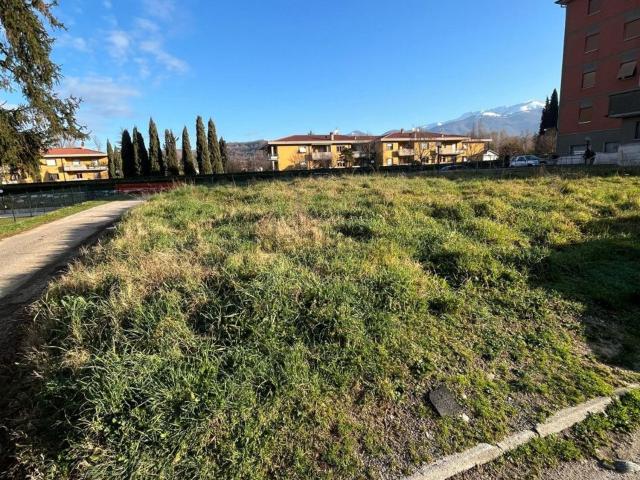 Terreno in vendita a Piazza Tevere, Rieti
