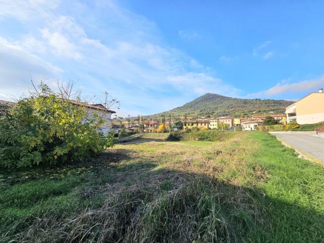 Terreno in vendita a Lozzo Atestino, Veneto