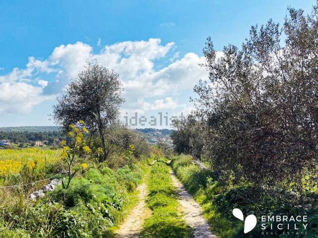Terreno in vendita a Contrada Lenzavacche, Noto