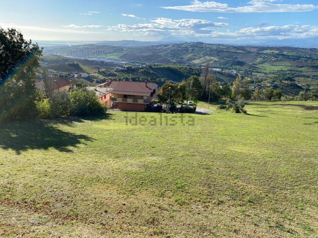 Terreno in vendita a Unione dei Comuni della Val Vibrata, Tortoreto