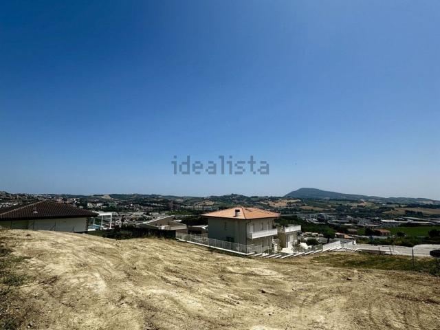Terreno in vendita a Capodimonte, Ancona