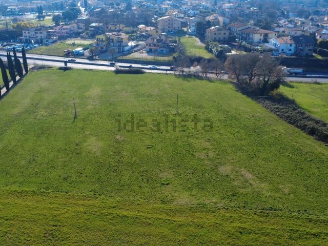 Terreno in vendita a Pianetti, Monterosi