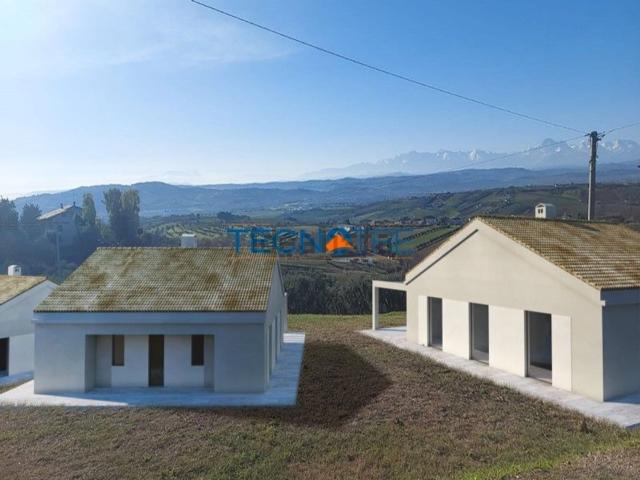 Terreno in vendita a Unione dei Comuni della Val Vibrata, Colonnella