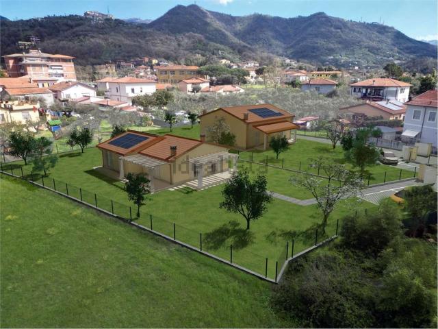 Terreno in vendita a Dogana, Luni