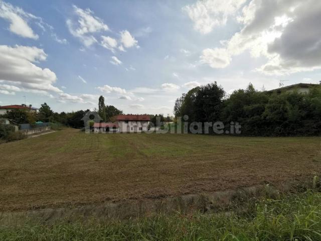 Terreno in vendita a Moruzzo, Friuli-Venezia Giulia