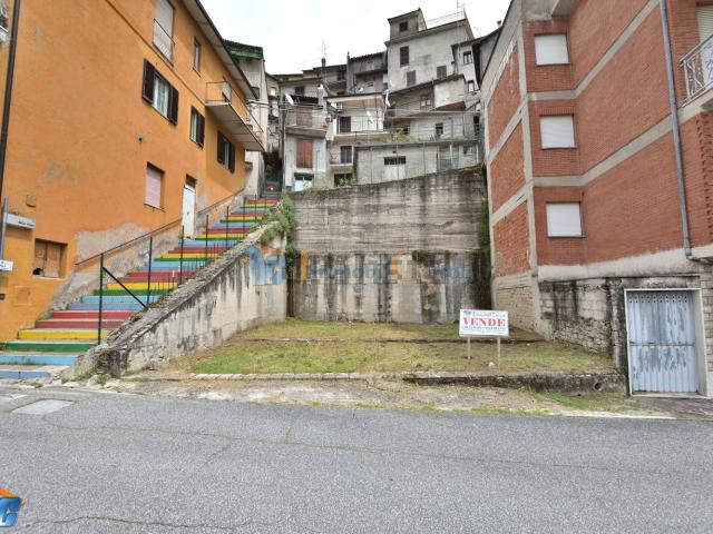 Terreno in vendita a Turania, Lazio