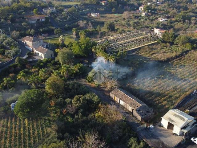 Terreno in vendita a Piedimonte Etneo, Sicilia
