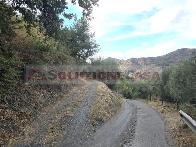 Terreno in vendita a Mancusa, Savoca
