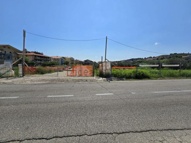Terreno in vendita a Silvi, Abruzzo