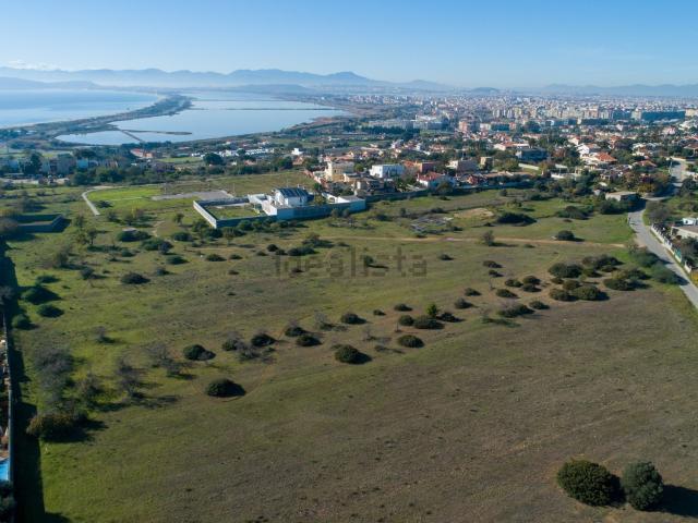 Terreno in vendita a Mràxini Arrùbiu/Margine Rosso, Quartu Sant'elena