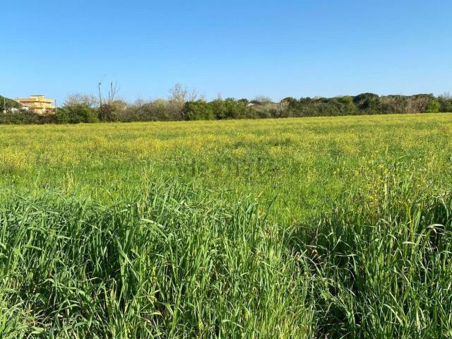 Terreno in vendita a Spontricciolo, Riccione