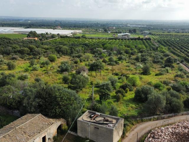 Terreno in vendita a Siracusa, Sicilia
