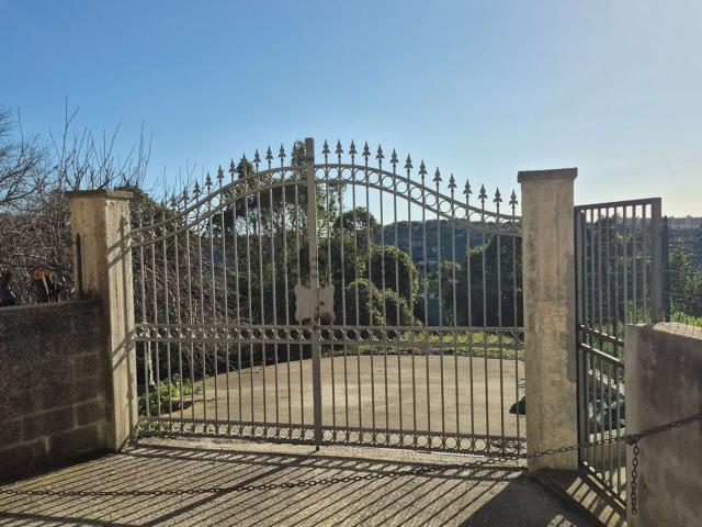Terreno in vendita a Modica Alta, Marina Di Modica