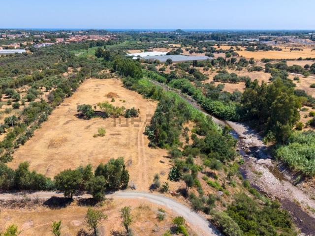 Terreno in vendita a Sarroch, Sardigna/Sardegna