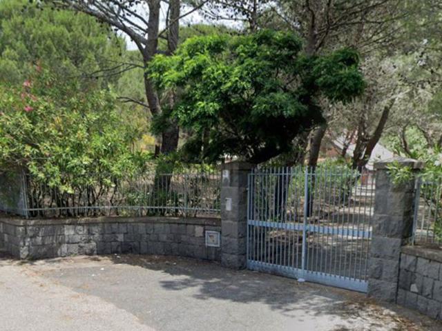 Terreno in vendita a Nicolosi, Sicilia