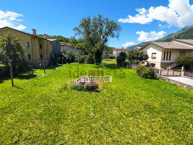 Terreno in vendita a Montereale Valcellina, Friuli-Venezia Giulia