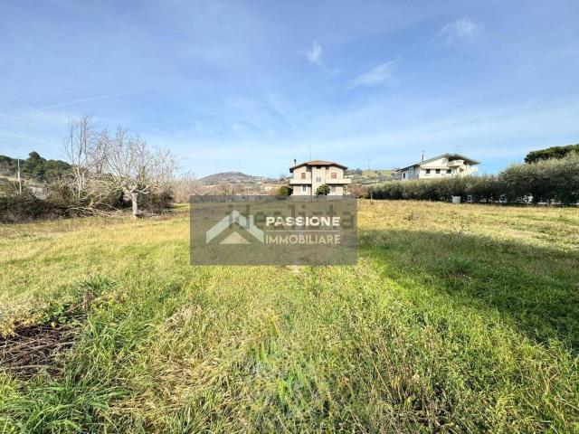 Terreno in vendita a Unione dei Comuni della Val Vibrata, Tortoreto