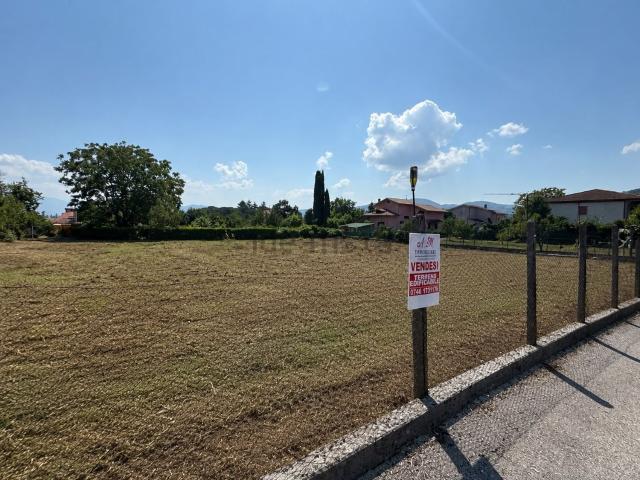 Terreno in vendita a Contigliano, Lazio