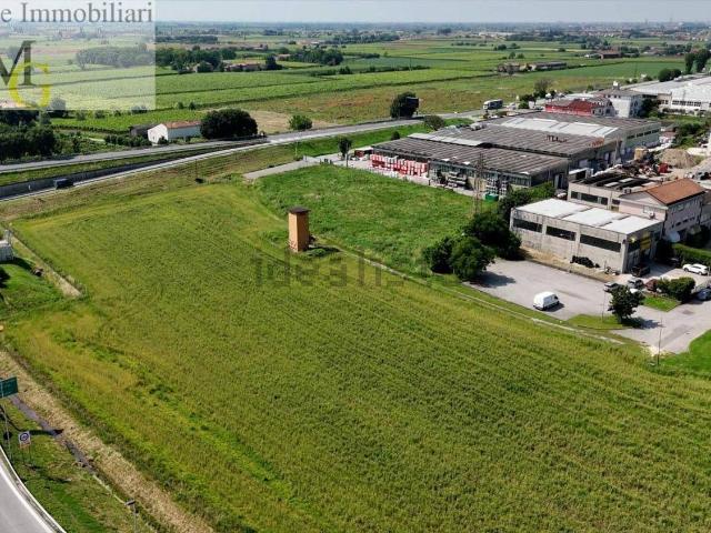 Terreno in vendita a Cantina sociale di Gambellara, Gambellara