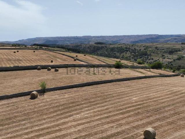 Terreno in vendita a Ragusa, Sicilia