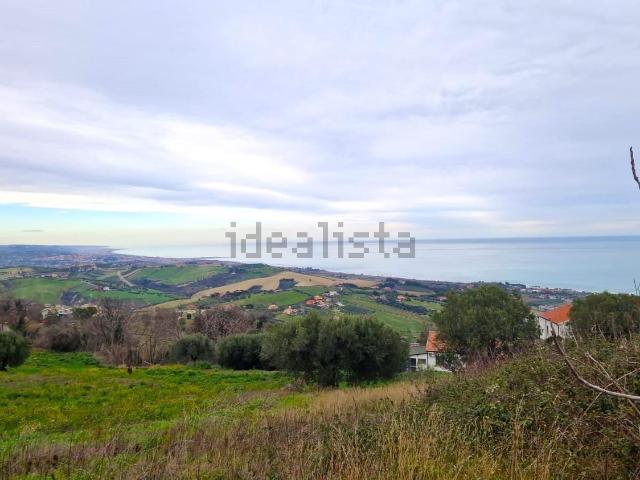 Terreno in vendita a Roseto Degli Abruzzi, Abruzzo
