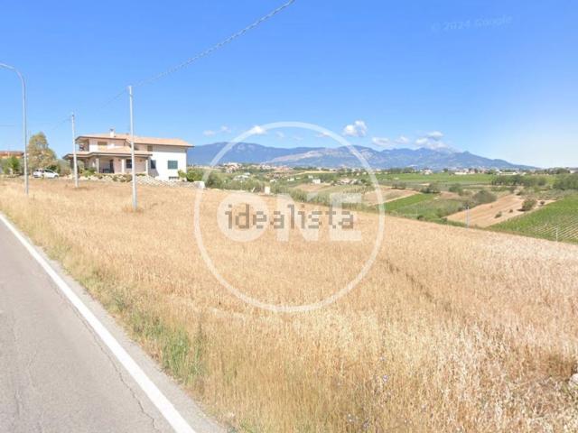 Terreno in vendita a Nocciano, Abruzzo