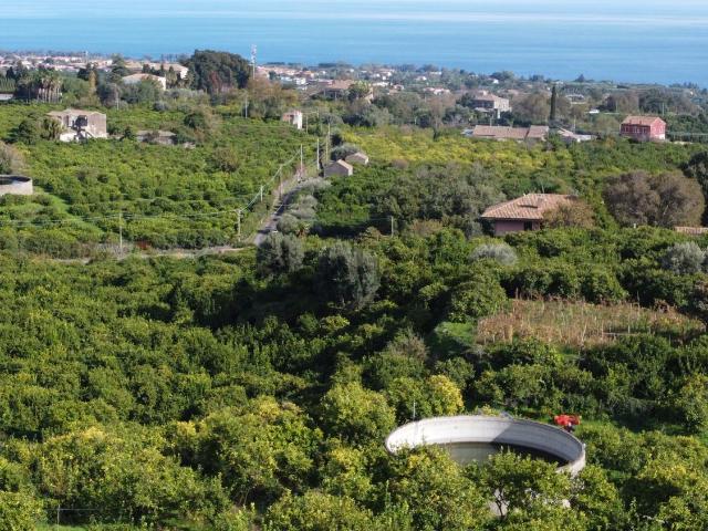 Terreno in vendita a Giarre, Sicilia