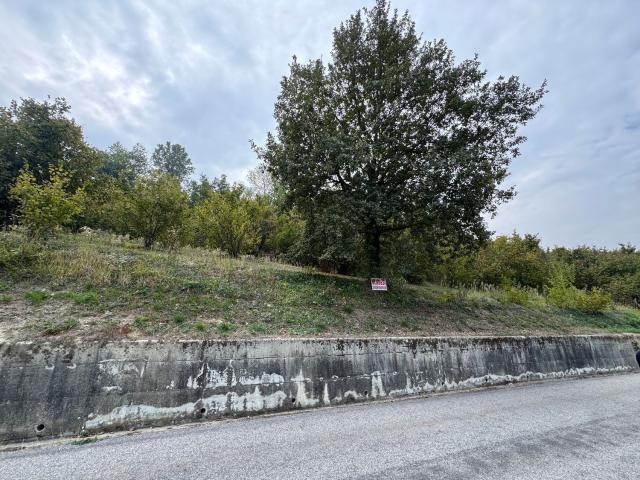 Terreno in vendita a Montelupo Albese, Cuneo