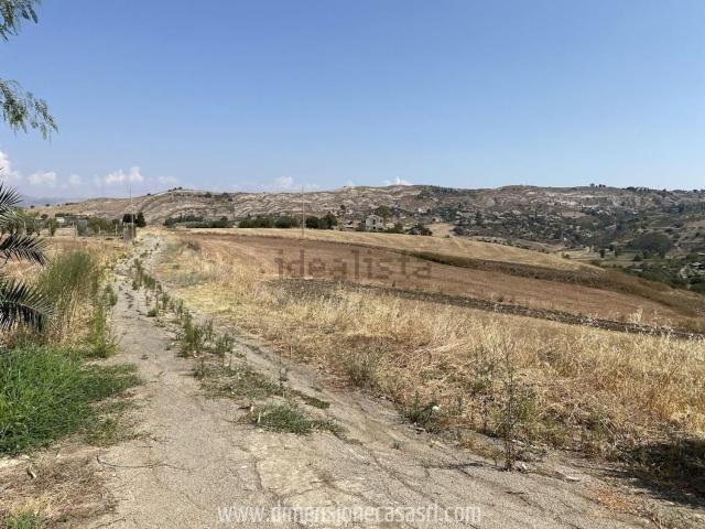 Terreno in vendita a San Cataldo, Sicilia