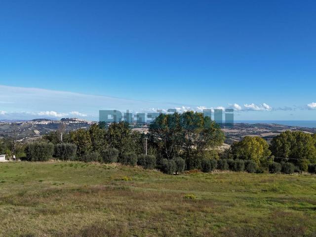 Terreno in vendita a Marche, Fermo