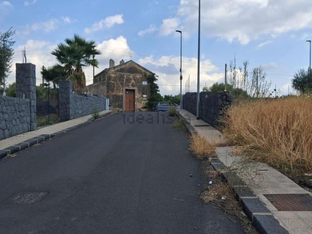 Terreno in vendita a Santa Maria di Licodia, Catania