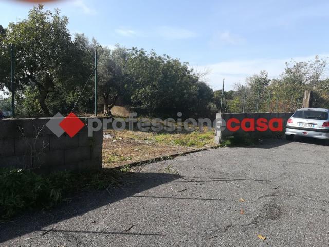 Terreno in vendita a Belpasso, Sicilia