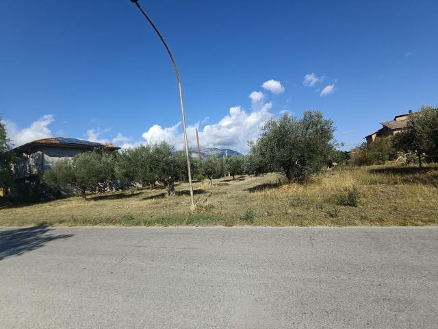 Terreno in vendita a Civitaquana, Abruzzo